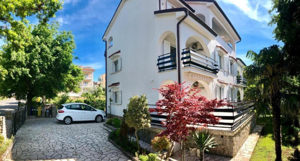 Apartments Bella Vita 2 Malinska Luaran gambar