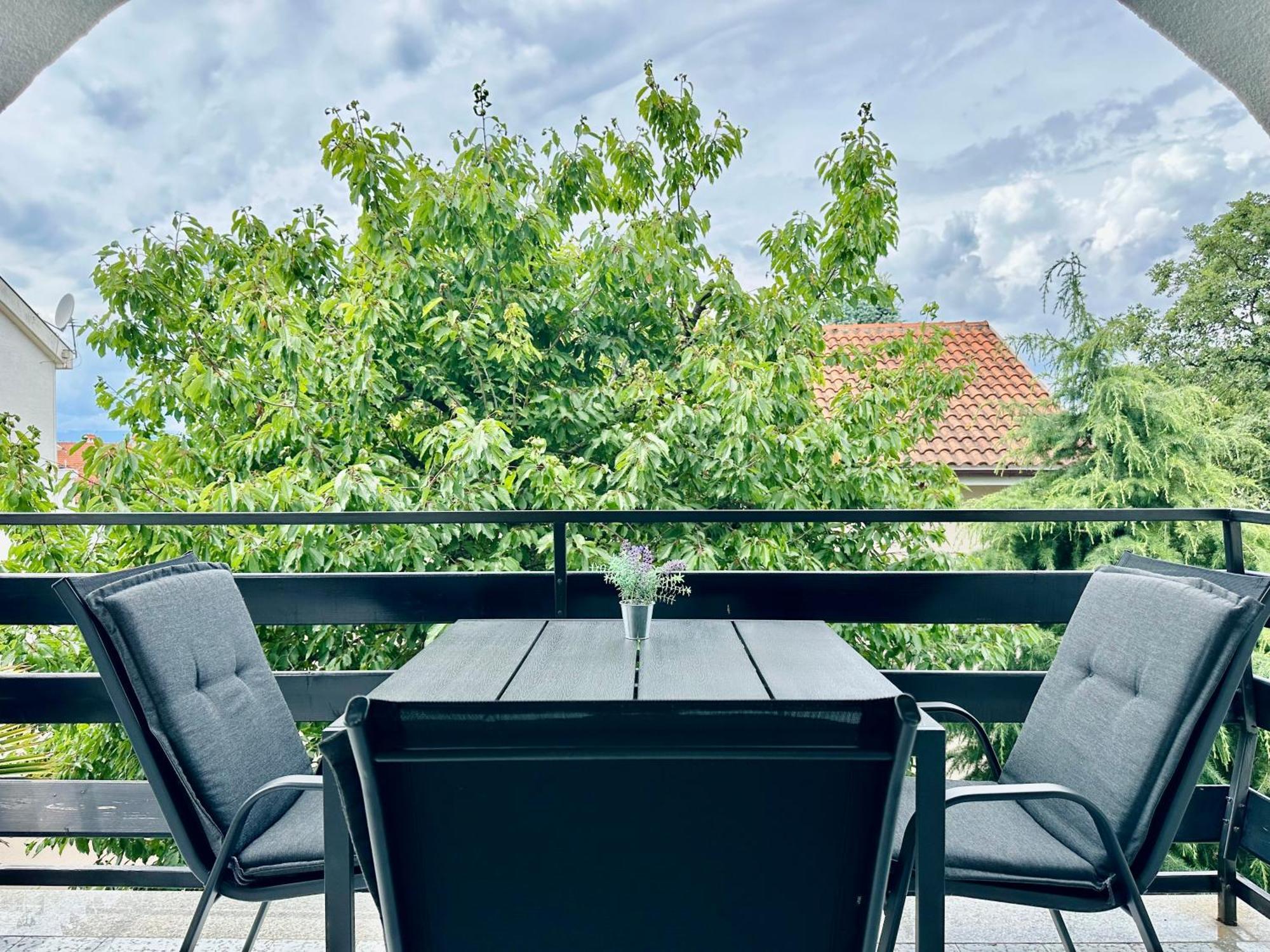 Apartments Bella Vita 2 Malinska Luaran gambar